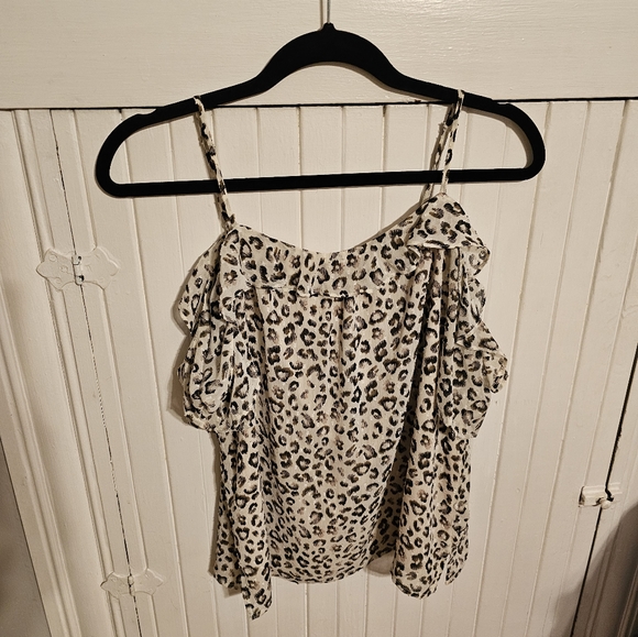 Leopard print off shoulder blouse - Picture 4 of 6